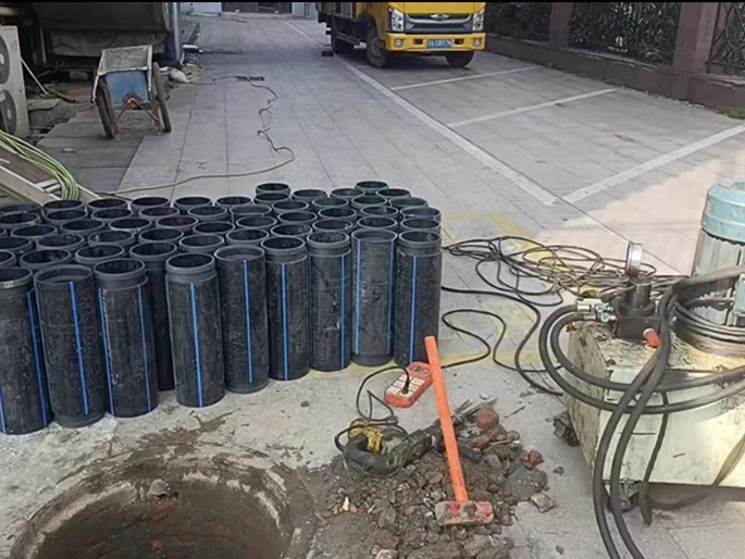 怀化PE置换管厂家 DN315置换管 非开挖管短管置换